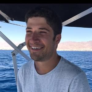 Meet your Posher, Ethan